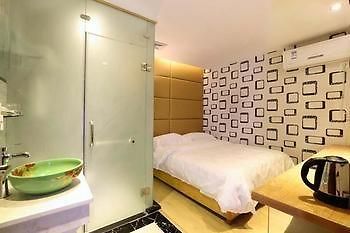 Jiujiang  Lushang Tianjie Quick Hotel מראה חיצוני תמונה